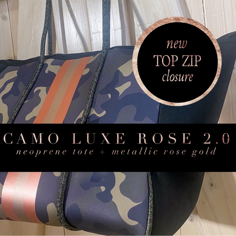 nwt Camo Luxe Rose 2.0 Neoprene Tote + metallic ROSE GOLD stripes + zip closure